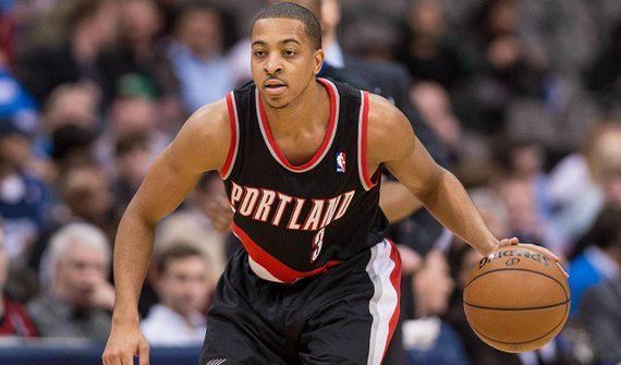 他也在考虑 他也在考虑