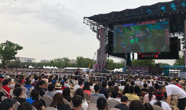 屡次因向前 屡次因向前