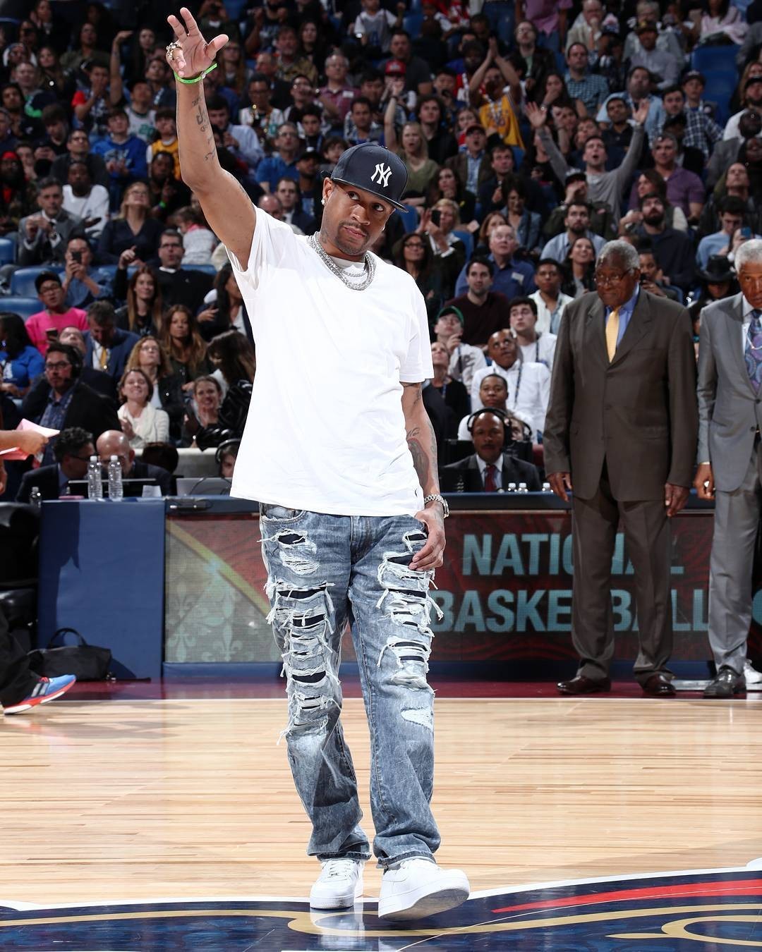 层层叠加的 层层叠加的